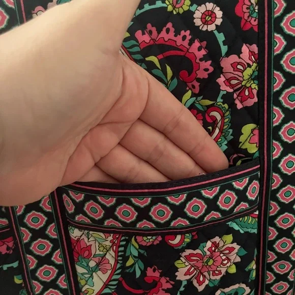 NWT Vera Bradley Black and Pink Paisley and Floral Shoulder Bag - Picture 3 of 6